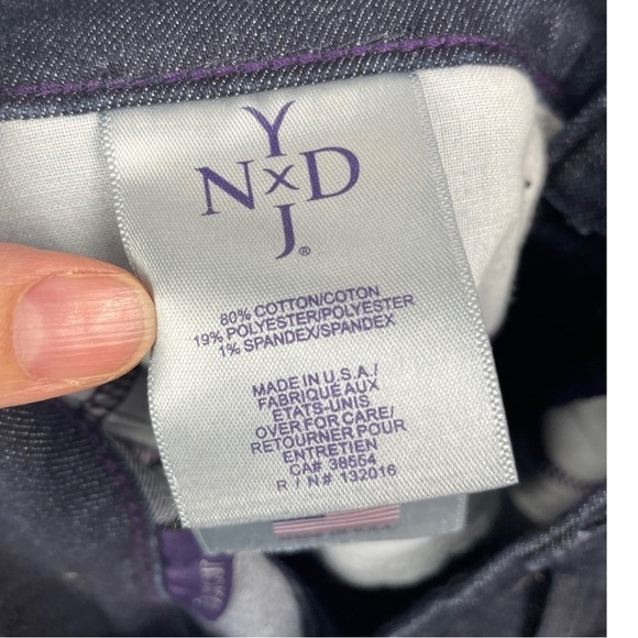 Nydj Dark Rinse Bootcut Jeans Size 2P - Picture 11 of 13